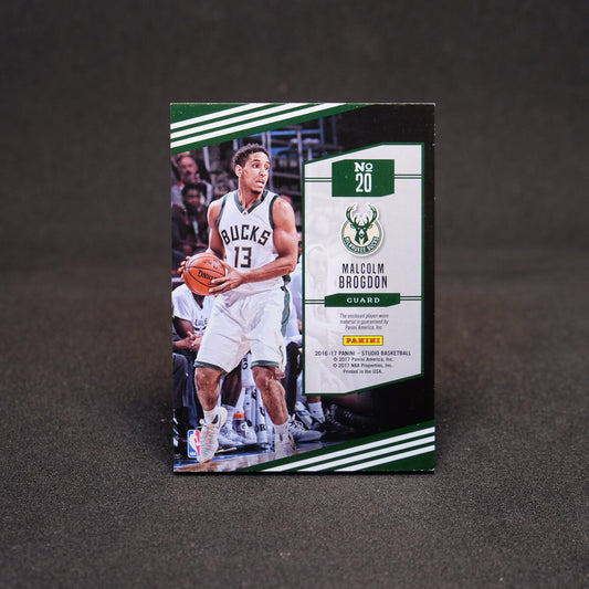 2016-17 Malcolm Brogdon - Studio First Impact Rookie Patch Red /30