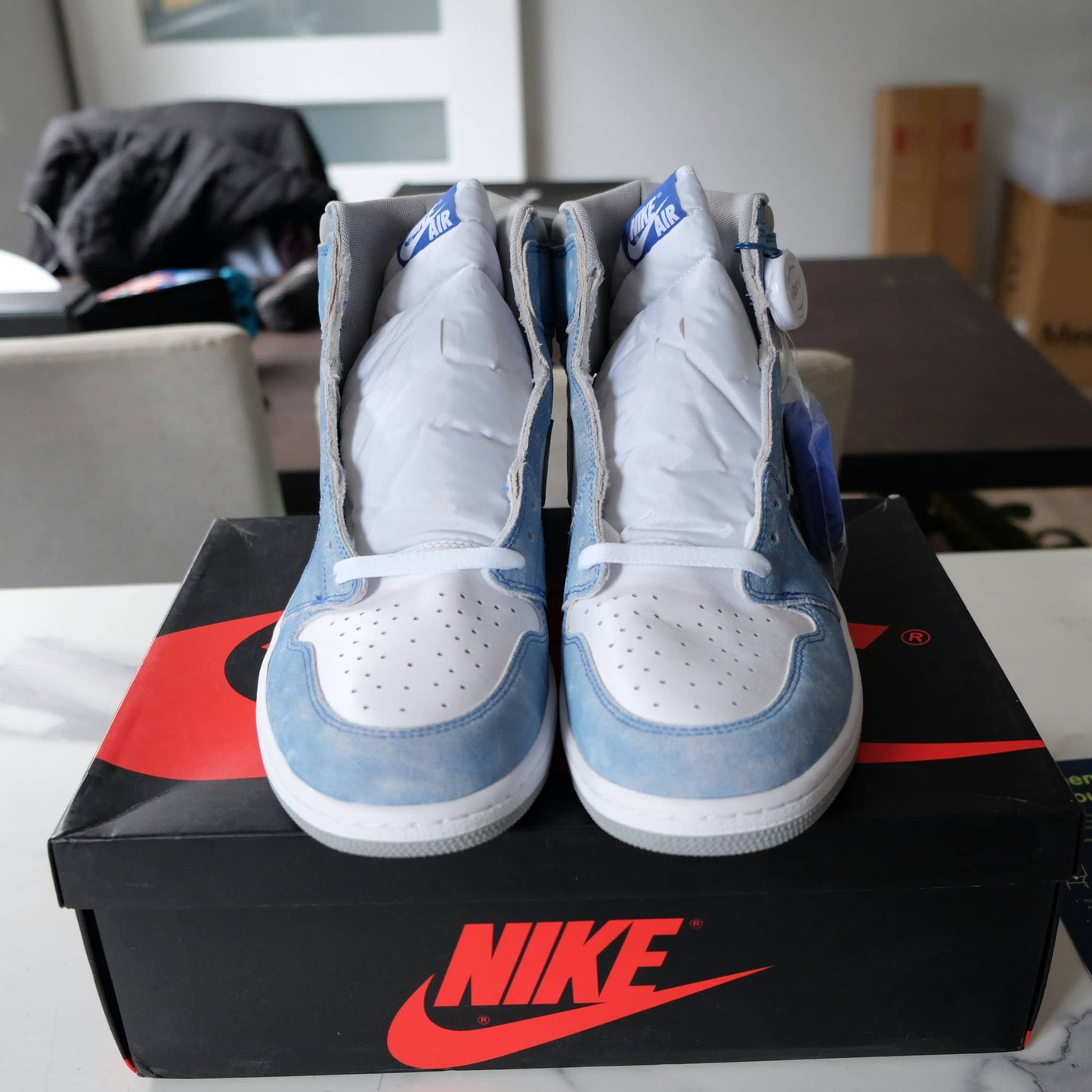 New - Nike Air Jordan 1 Retro High Hyper Royal Smoke Grey US Size 15 Mens 555088-402