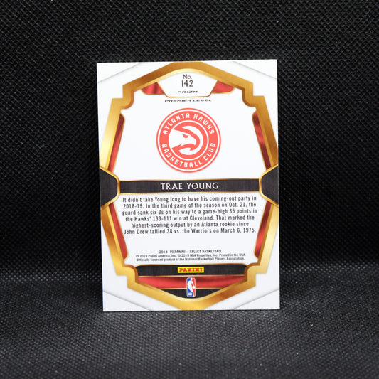 2018-19 Select Trae Young #142 Premier Level Silver Prizm Rookie Card
