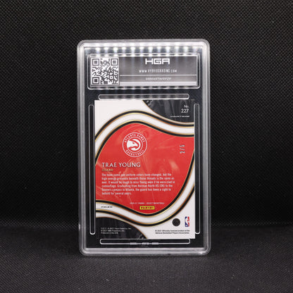 2021-22 Trae Young Select #227 Courtside Purple Pulsar Prizm /5