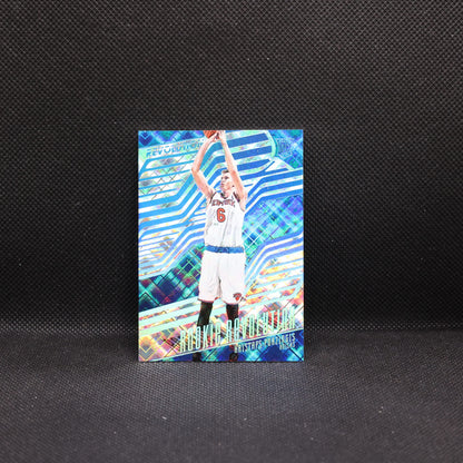 2015-16 Kristaps Porzingis Revolution - Rookie Revolution /100 Rookie Card