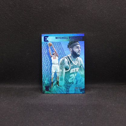 2018-19 Mitchell Robinson Chronicles Essentials Blue /99 Rookie Card