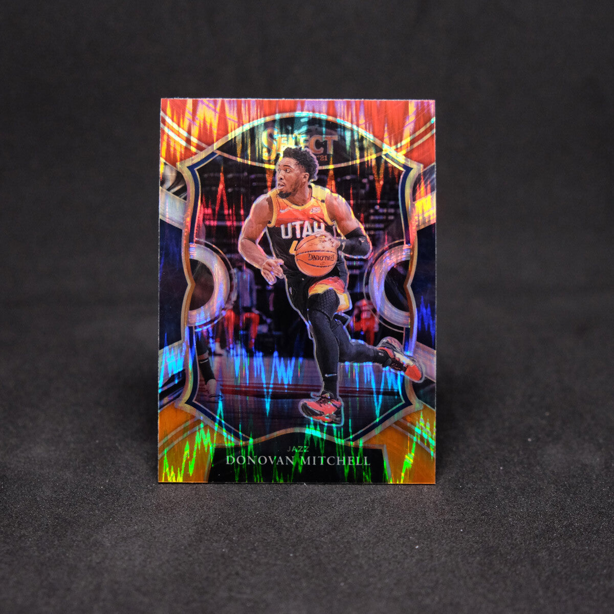 2020-21 Select Donovan Mitchell Concourse Red White Orange Flash Prizm