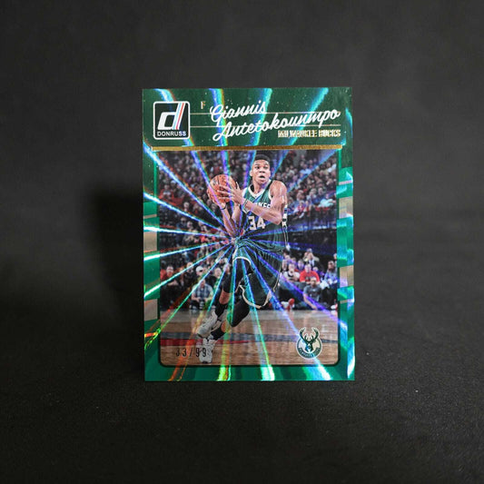 2016-17 Giannis Antetokounmpo Donruss #5 Green Laser /99