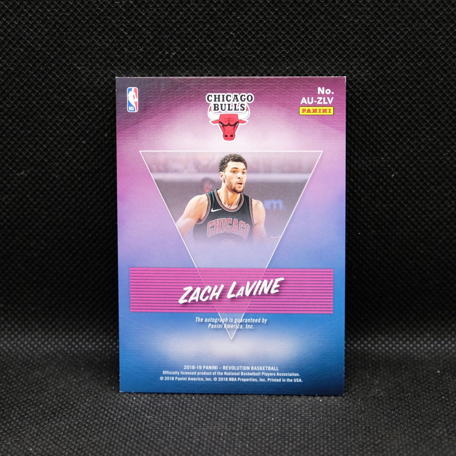 2018-19 Panini Revolution Zach LaVine AU-ZLV Autograph