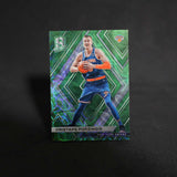 2017-18 Kristaps Porzingis Spectra Green Prizm /49
