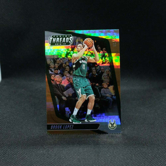2018-19 Brook Lopez Threads #8 Gold Parallel 6/10