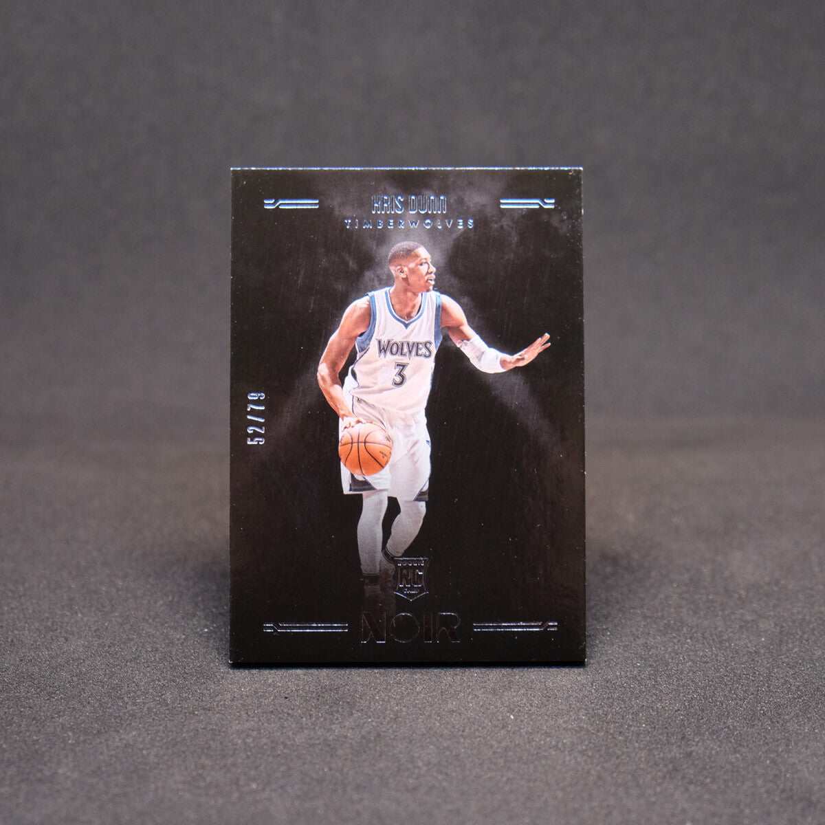 2016-17 Kris Dunn - Noir Rookie Card /79