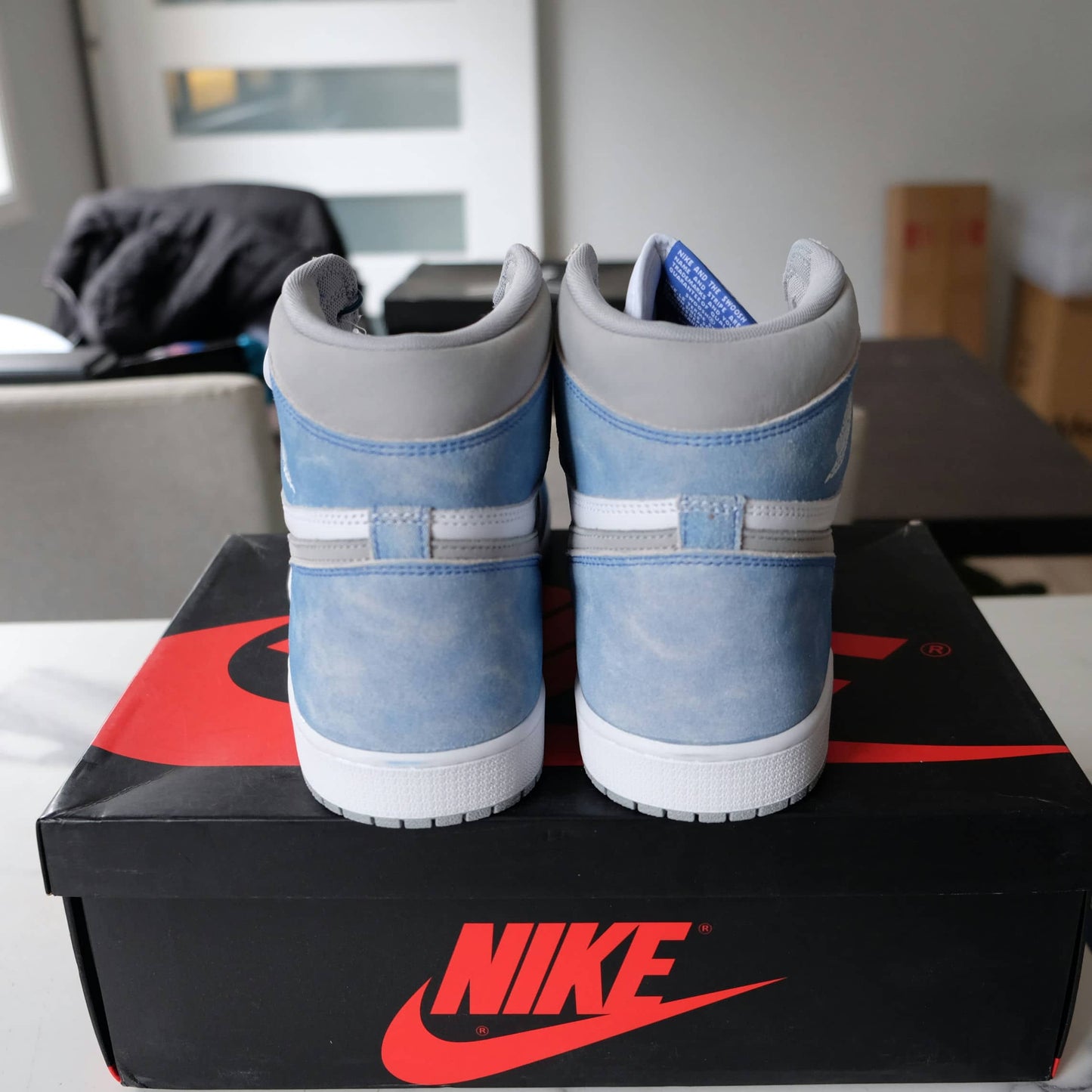 New - Nike Air Jordan 1 Retro High Hyper Royal Smoke Grey US Size 15 Mens 555088-402