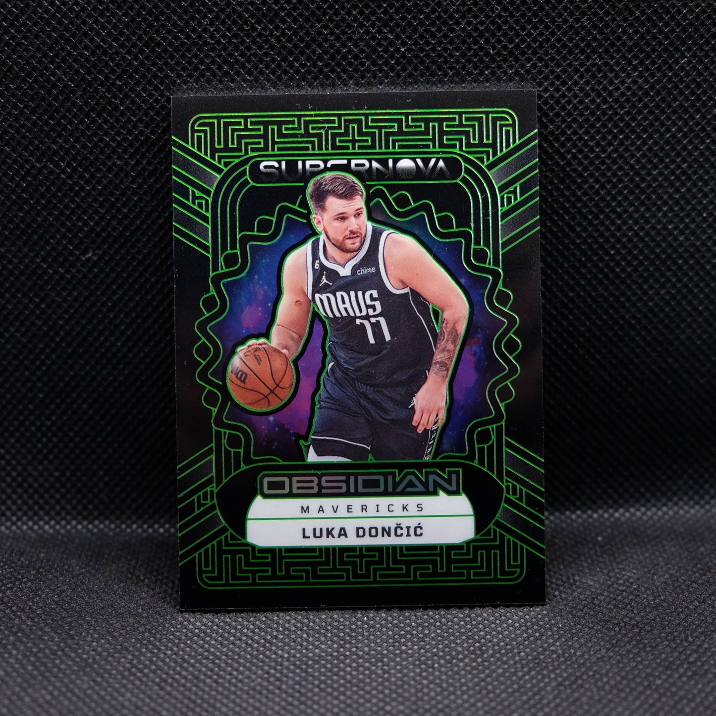 2022-23 Luka Doncic Obsidian Supernova 25/25