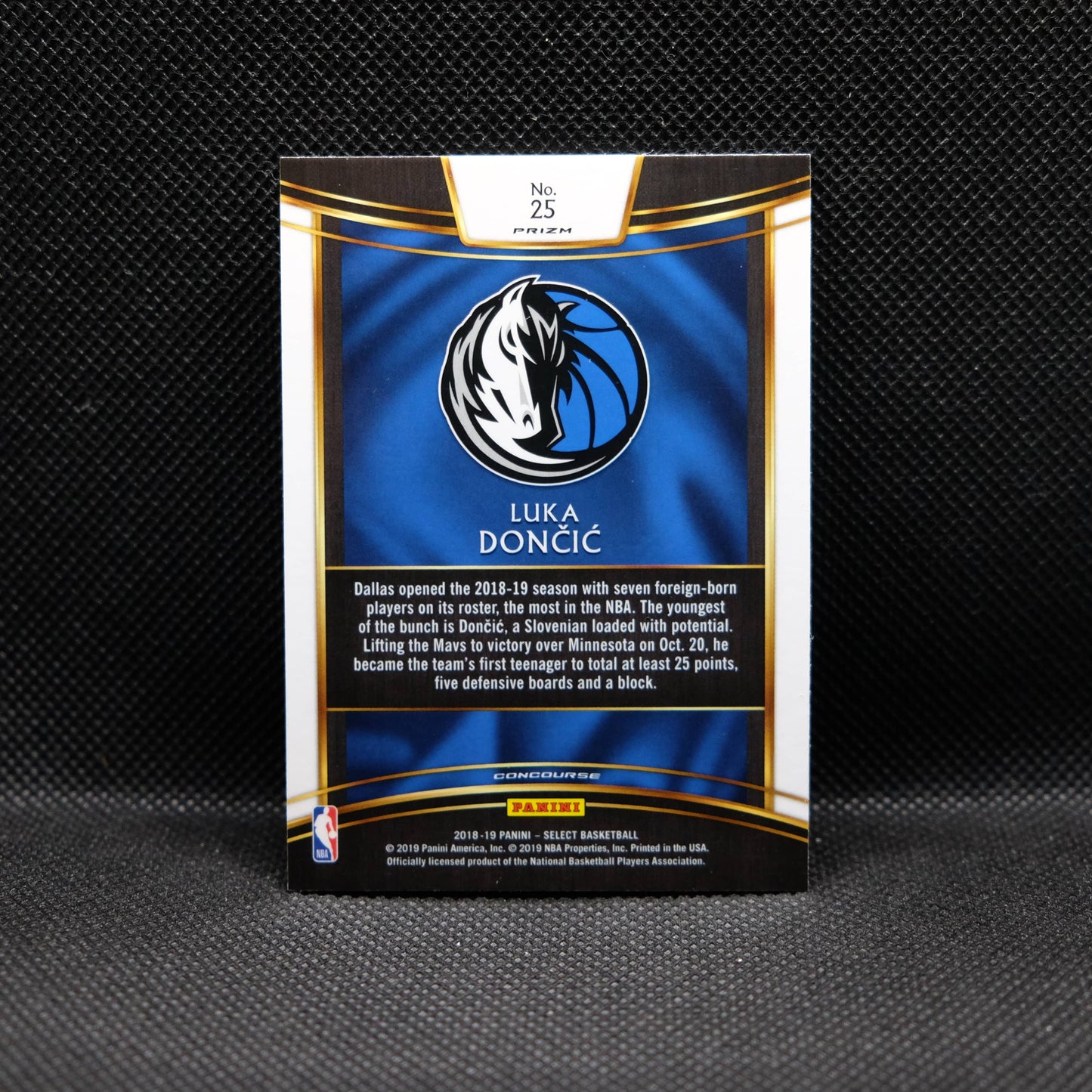 2018-19 Luka Doncic Select #25 Tri Colour Prizm Rookie Card