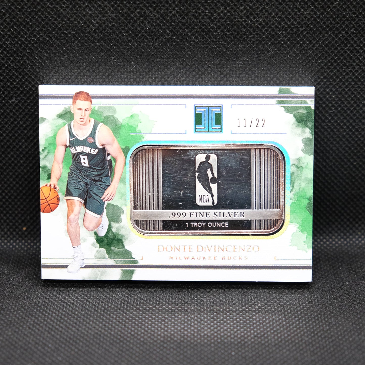 2018-19 Donte DiVincenzo Impeccable #68 Silver Troy Ounce Rookie /22