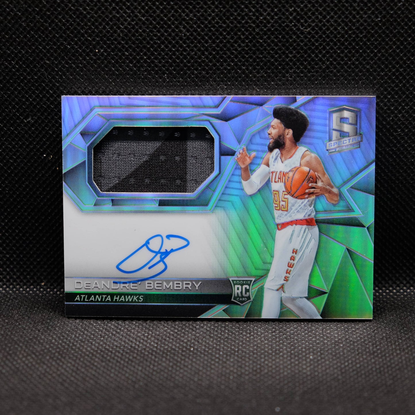 2016-17 DeAndre' Bembry Spectra Rookie Patch Auto /300