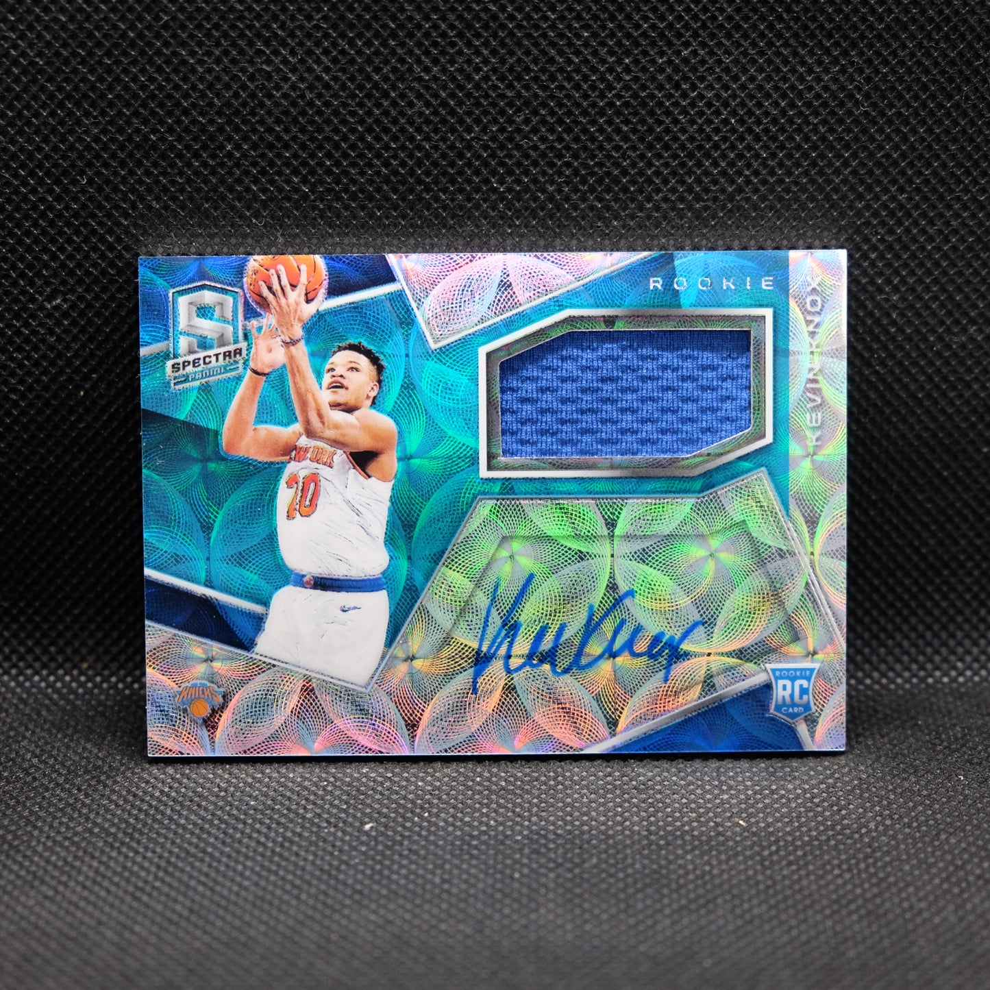 2018-19 Kevin Knox Spectra Neon Blue Prizm Rookie Patch Auto 1/99