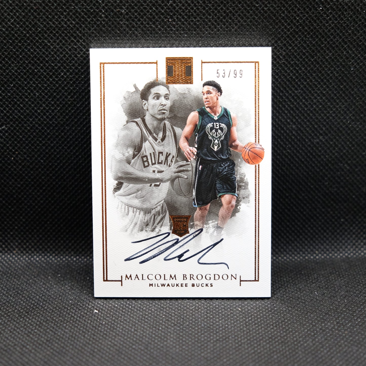 2016-17 Malcolm Brogdon Impeccable #105 Rookie Autograph