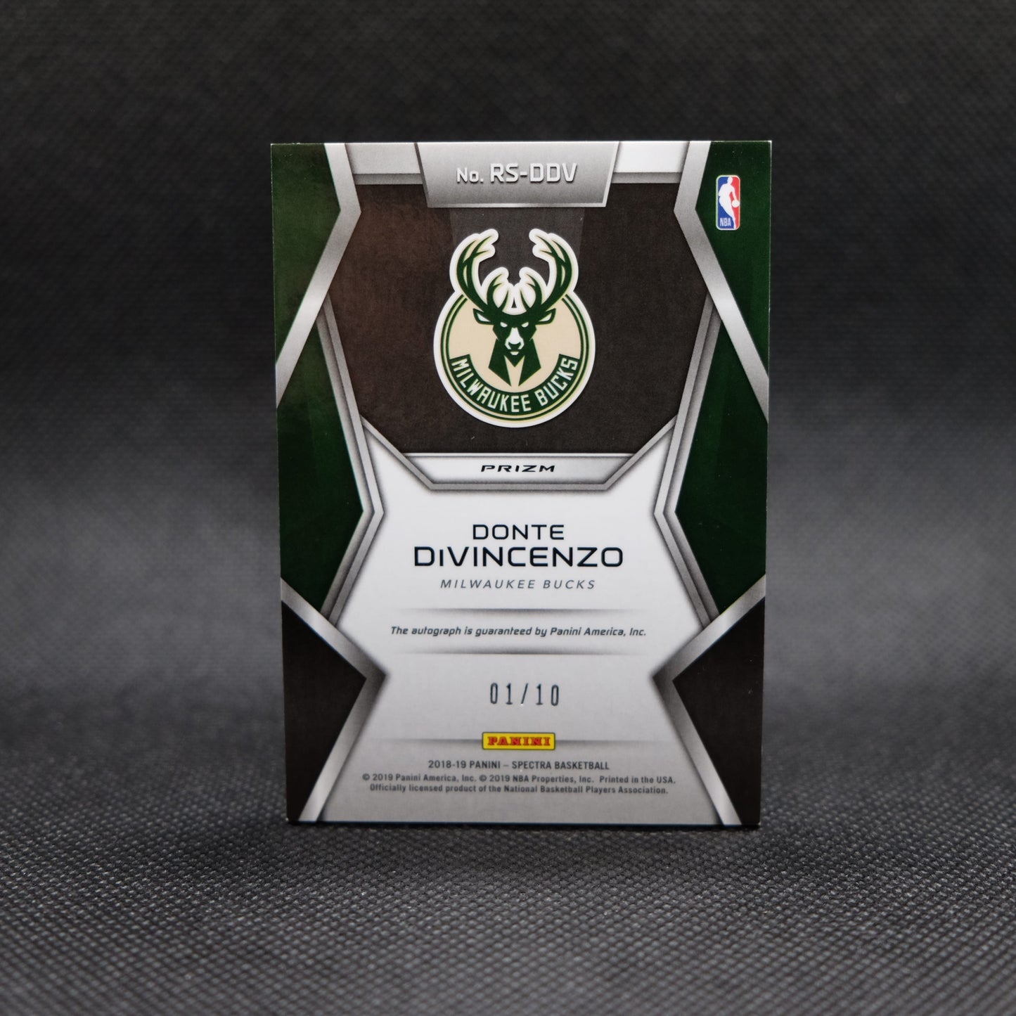 2018-19 Donte DiVincenzo Spectra Rising Stars Signatures RS-DDV Gold Prizm /10