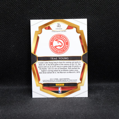 2018-19 Select Trae Young #142 Premier Level Silver Prizm Rookie Card