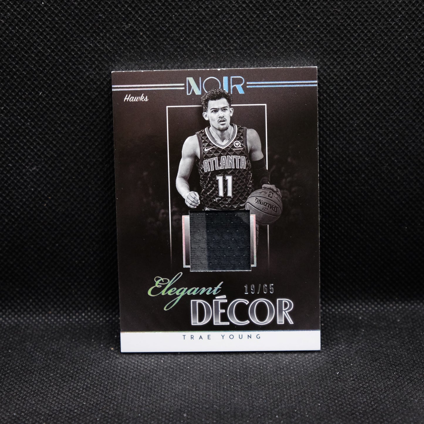 2018-19 Noir Trae Young Elecant Decor Rookie Patch /65