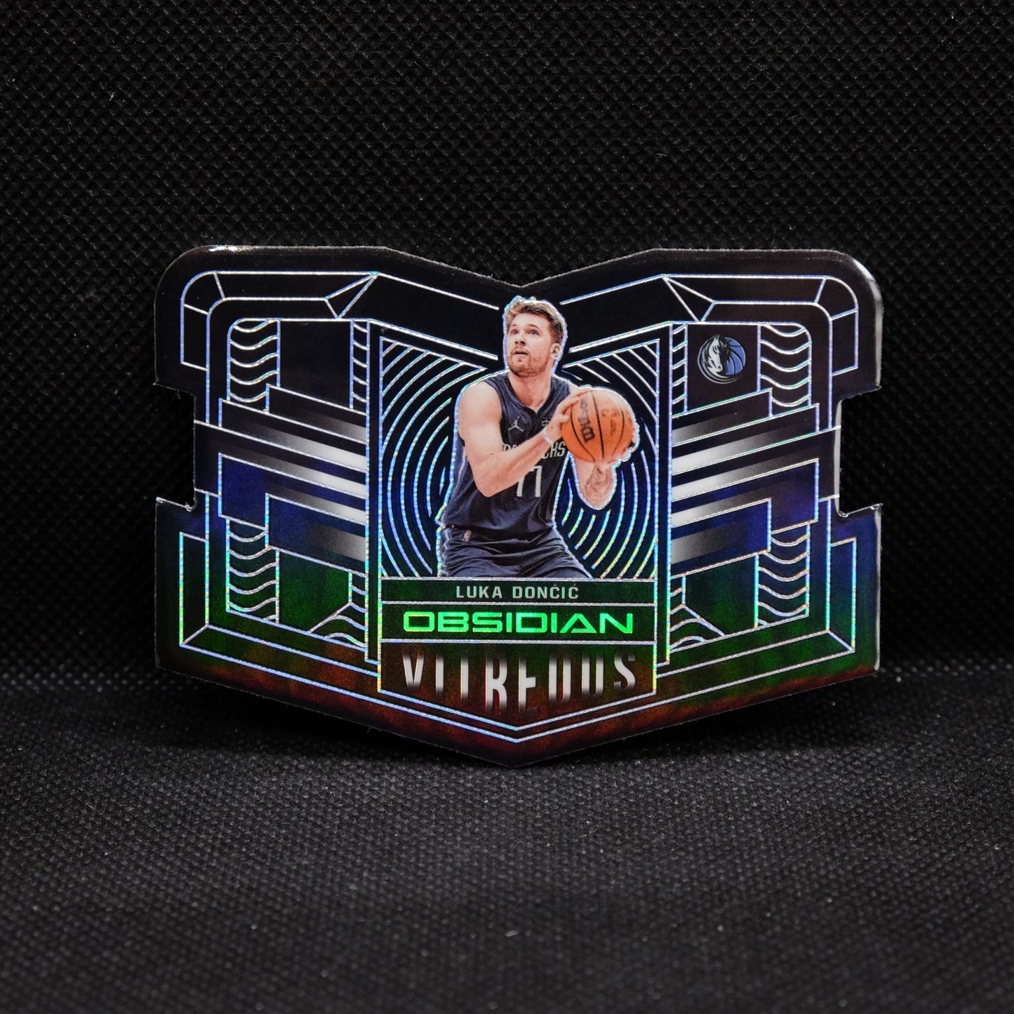 2021-22 Obsidian Luka Doncic #2 Vitreous