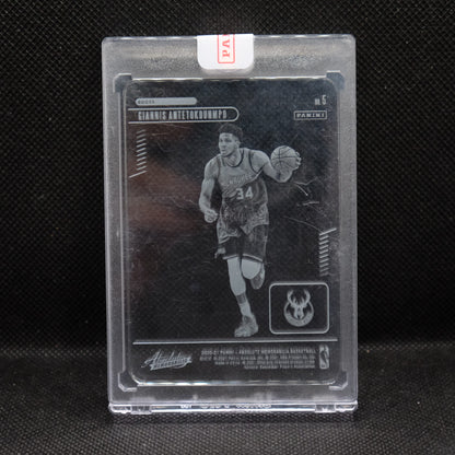 2020-21 Giannis Antetokounmpo Absolute Memorabilia #5 Glass SSP