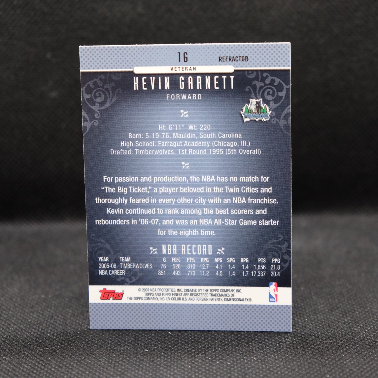 2007 Kevin Garnett Topps Finest #16 Refractor