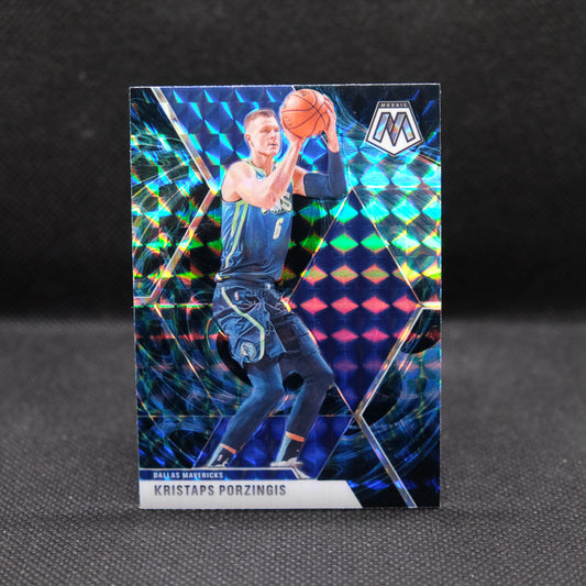 2018-19 Kristaps Porzingis Mosaic #54 Genesis Prizm